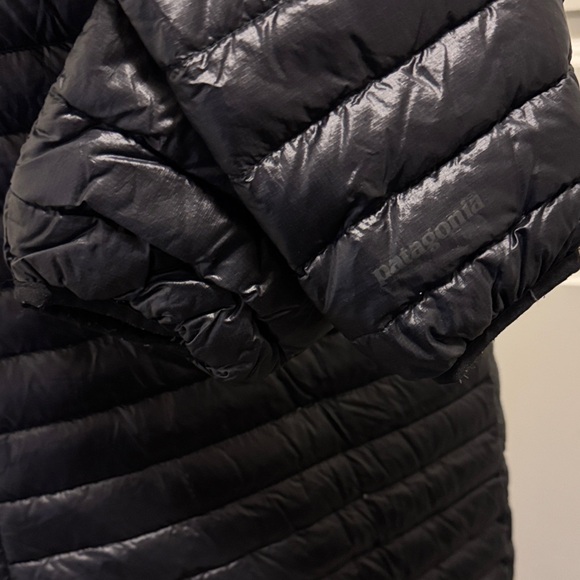 Patagonia Black Puffer Jacket - Picture 9 of 12